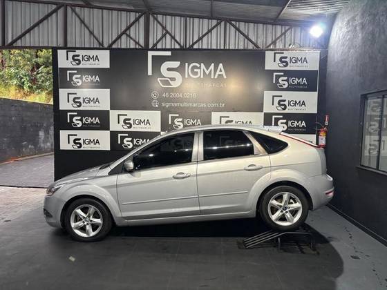 FORD FOCUS 1.6 GL 16V FLEX 4P MANUAL